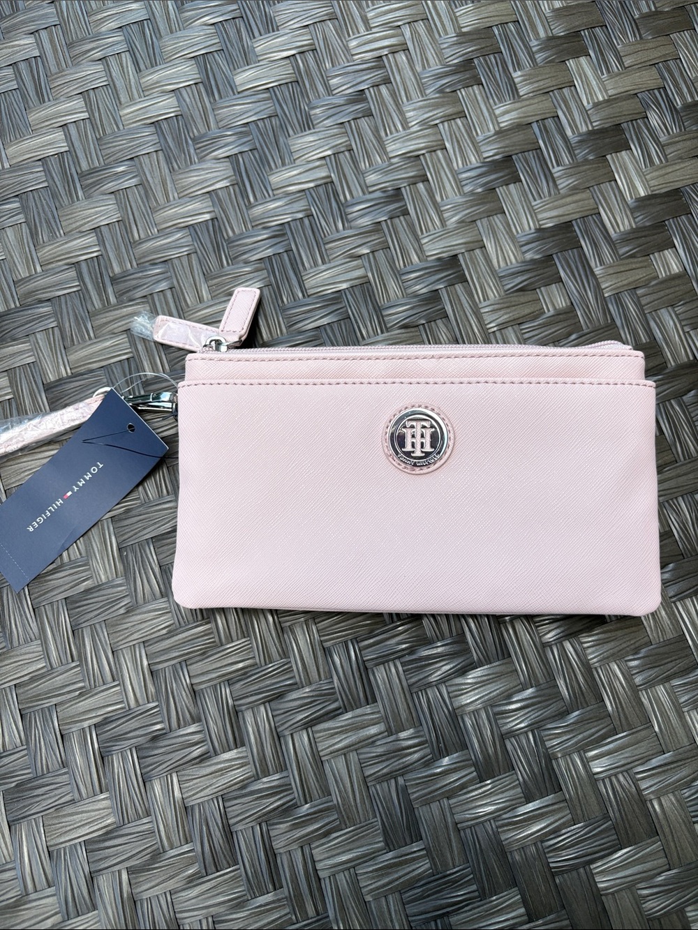 Tommy Hilfiger Light Pink Vegan Saffiano Wristlet Wallet